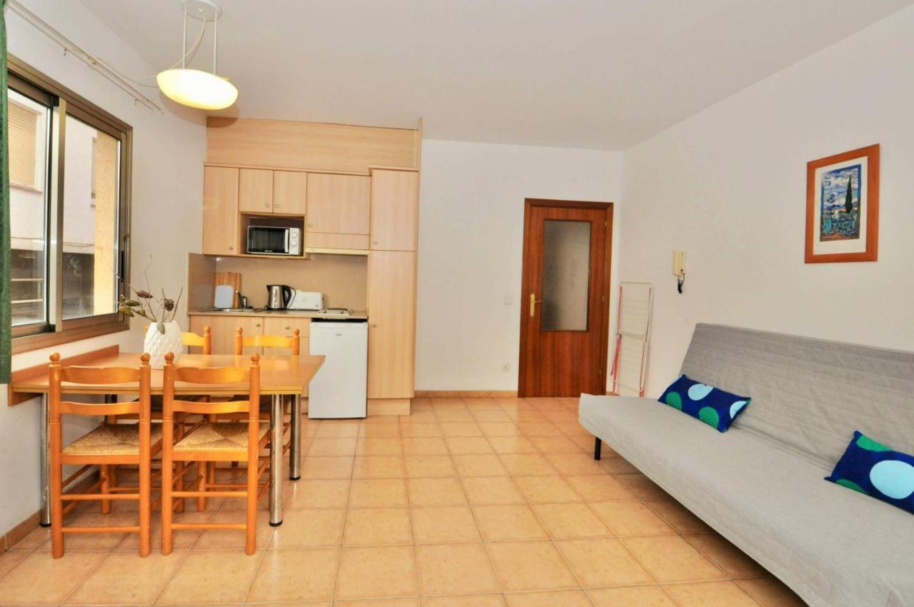 Apartments Sunsol Lloret de Mar Bagian luar foto