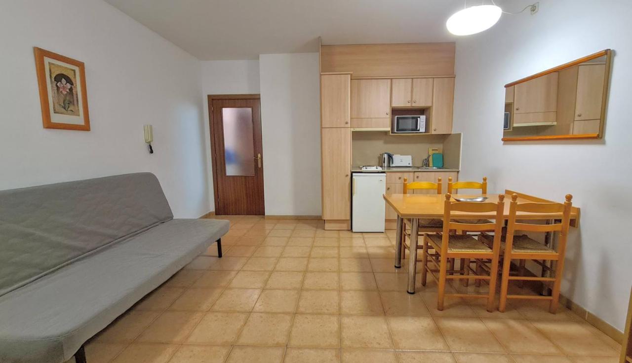 Apartments Sunsol Lloret de Mar Bagian luar foto