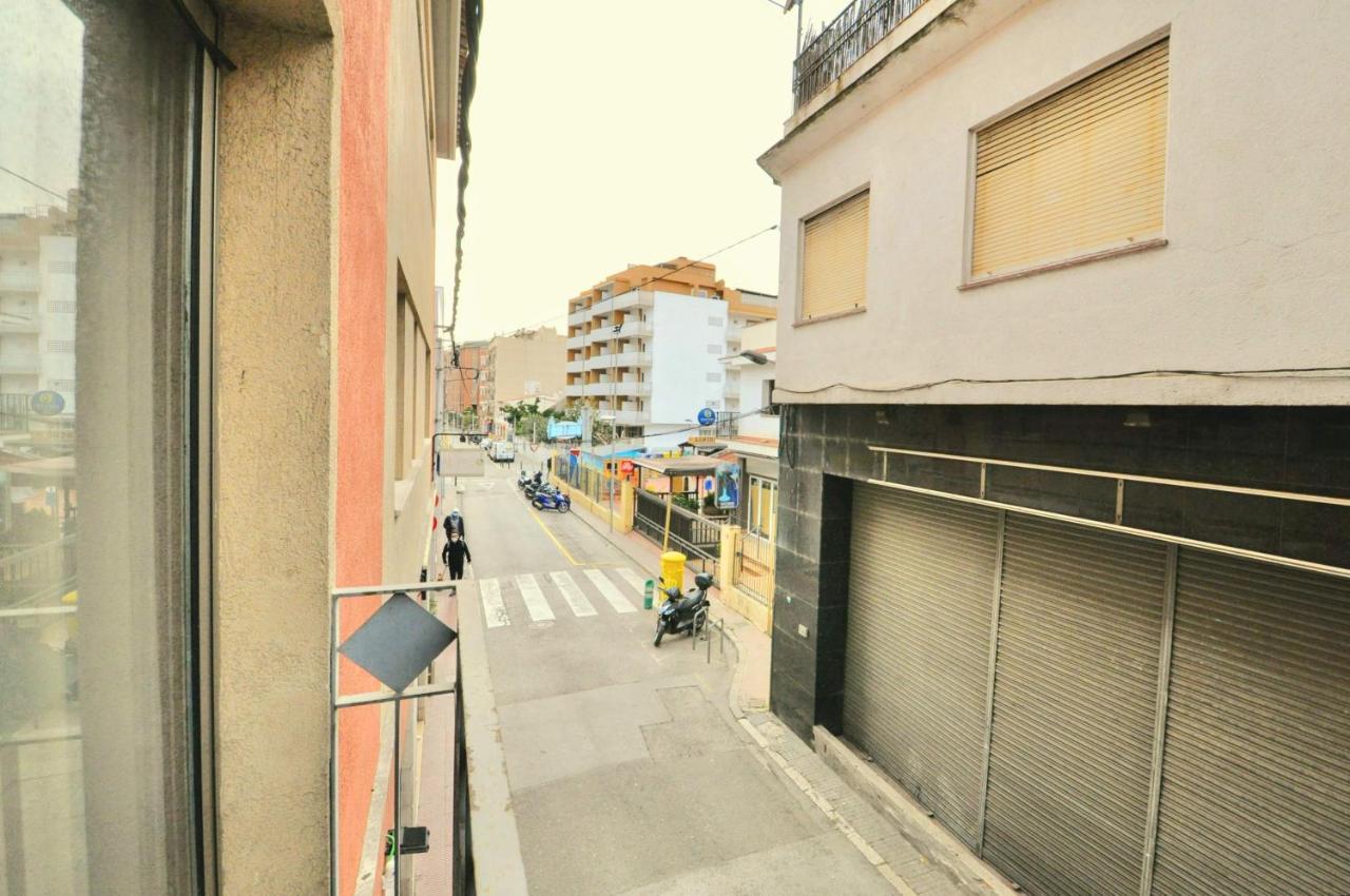 Apartments Sunsol Lloret de Mar Bagian luar foto